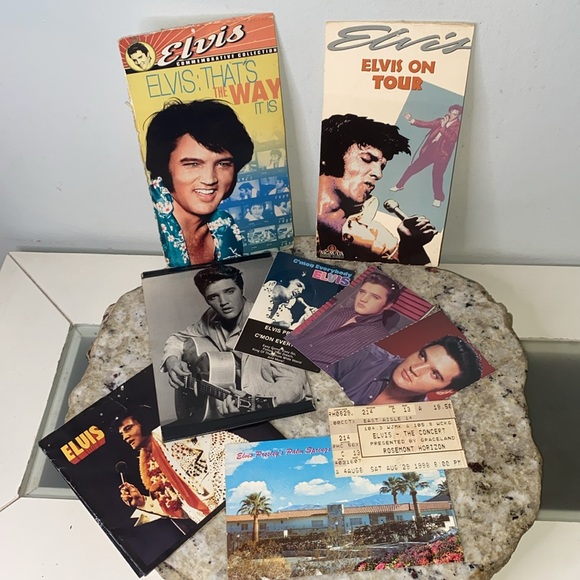 Elvis 2001 Mini Calendar-Pop Shots 3-D Pop Up Greeting Card-Vintage Collectibles - Picture 8 of 13